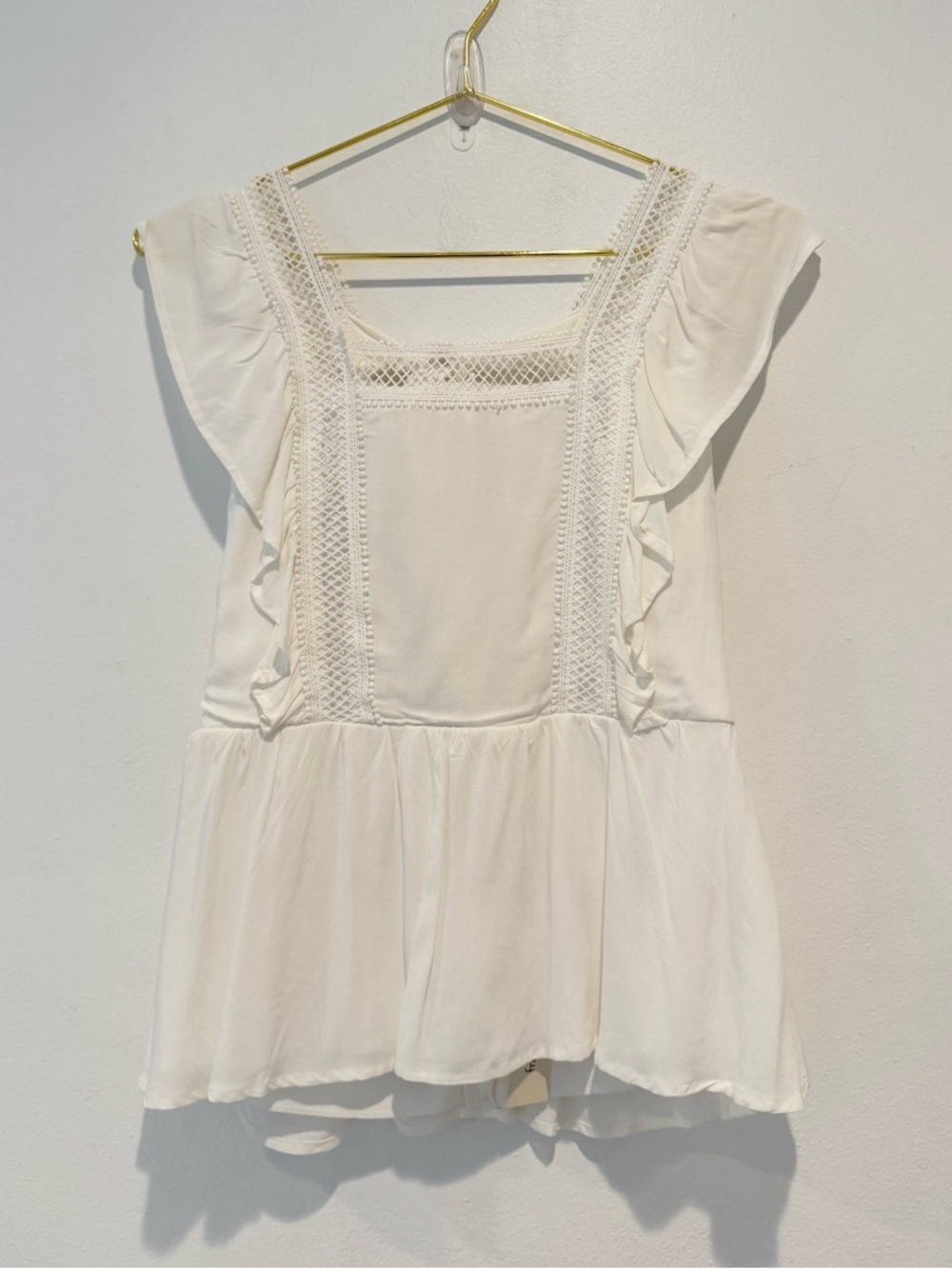 NWT Francesca’s White Lace Blouse Top Size Large